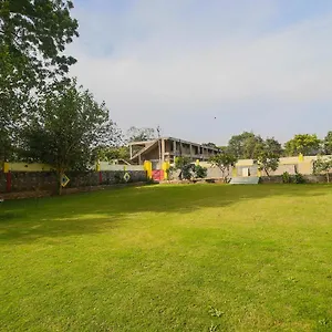 Oyo 24395 Hills Retreat Hotel